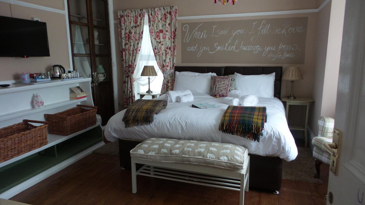 Bed and Breakfast Hooray Henrys Sheringham Exterior foto