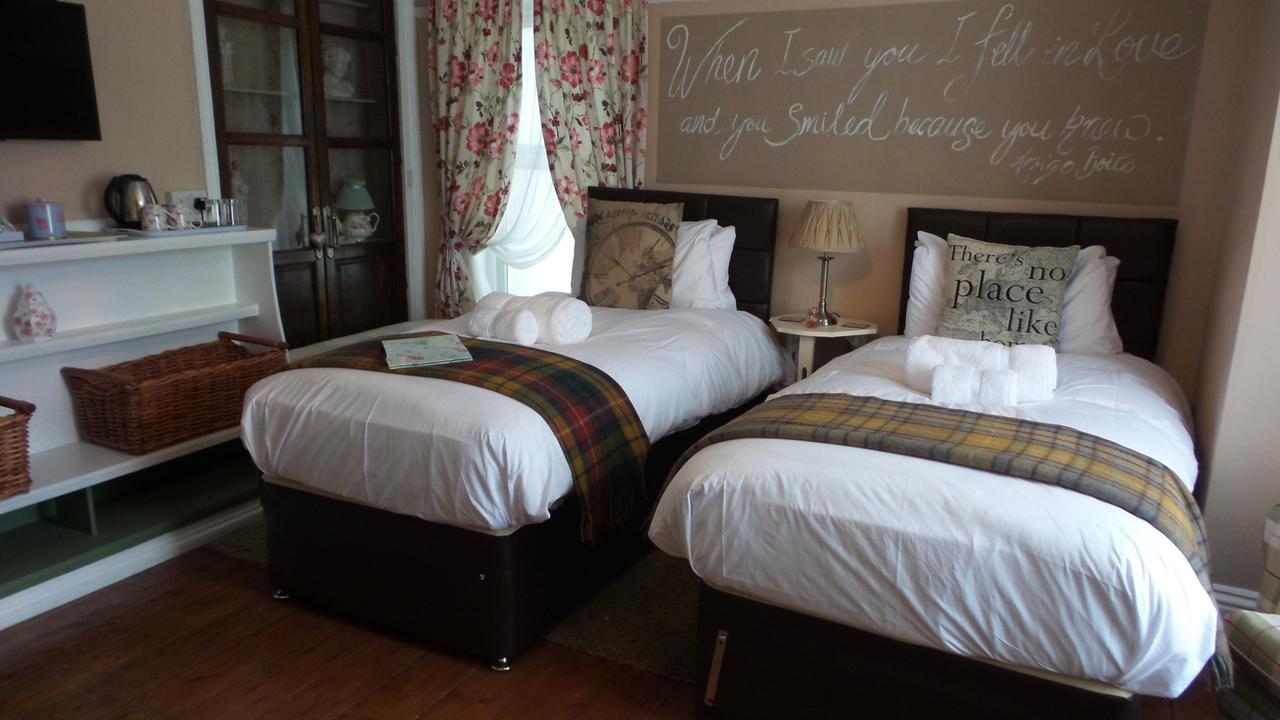 Bed and Breakfast Hooray Henrys Sheringham Exterior foto